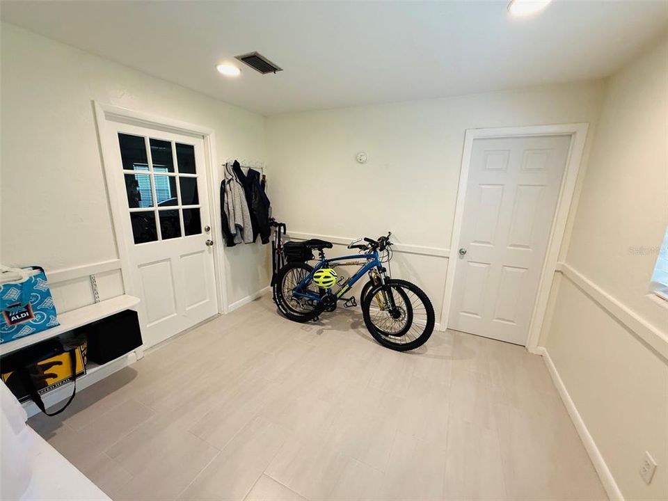 For Sale: $399,000 (3 beds, 2 baths, 1872 Square Feet)