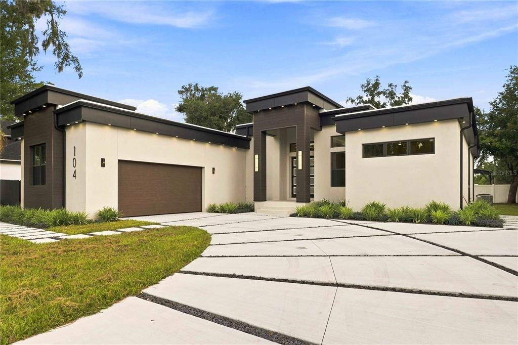 En Venta: $775,000 (3 camas, 3 baños, 2526 Pies cuadrados)