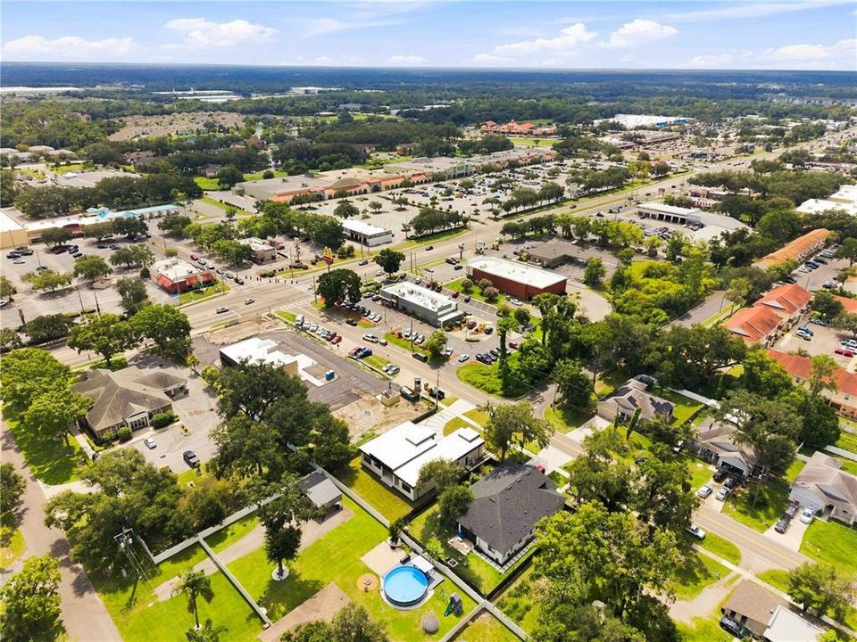En Venta: $775,000 (3 camas, 3 baños, 2526 Pies cuadrados)