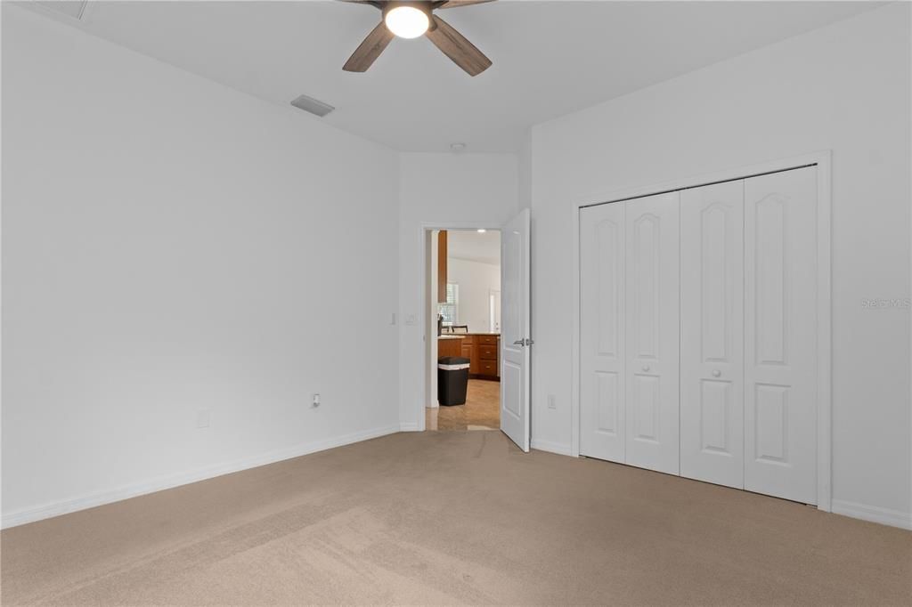 For Sale: $450,000 (3 beds, 2 baths, 1735 Square Feet)