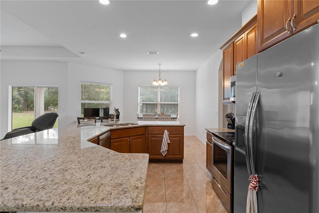 For Sale: $450,000 (3 beds, 2 baths, 1735 Square Feet)