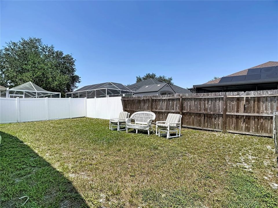 For Sale: $349,900 (3 beds, 2 baths, 1400 Square Feet)