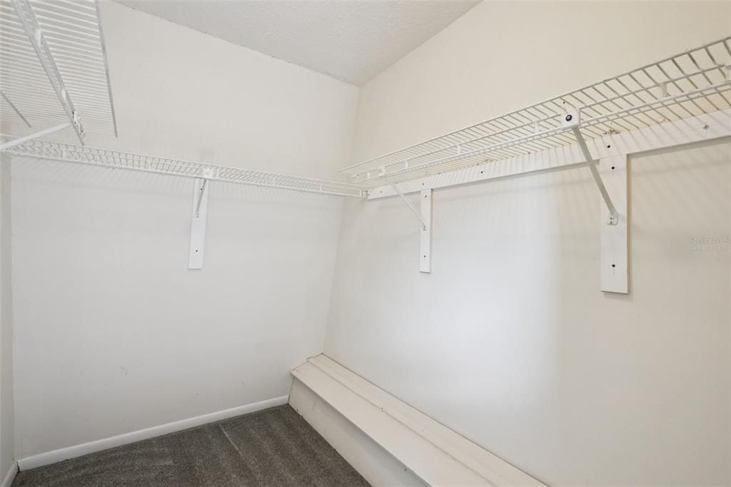 En Venta: $359,000 (2 camas, 2 baños, 1328 Pies cuadrados)