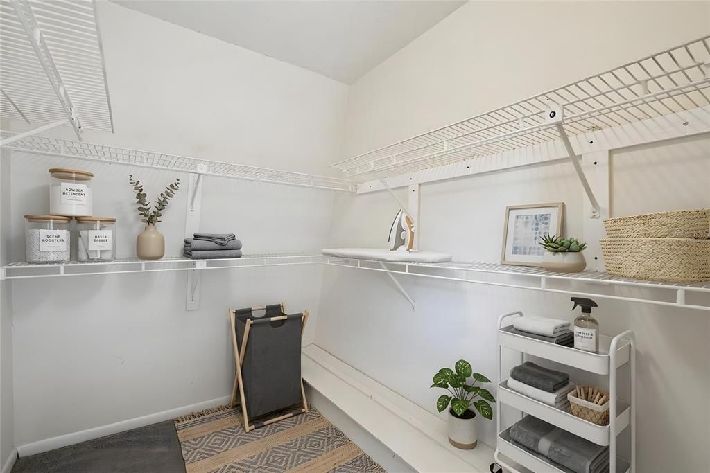 En Venta: $359,000 (2 camas, 2 baños, 1328 Pies cuadrados)