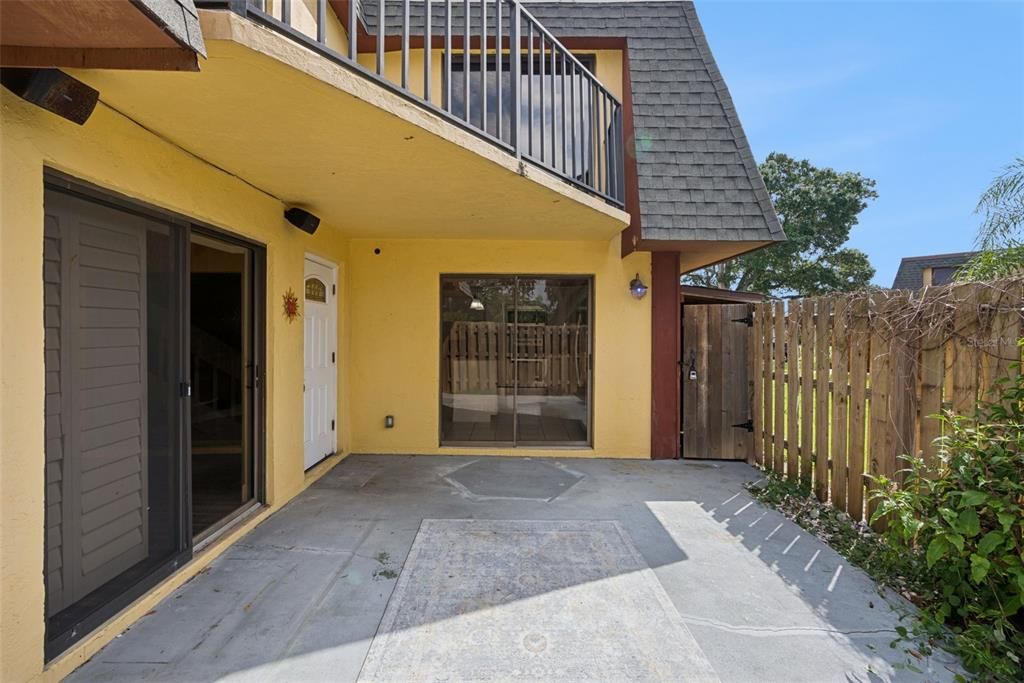 En Venta: $359,000 (2 camas, 2 baños, 1328 Pies cuadrados)