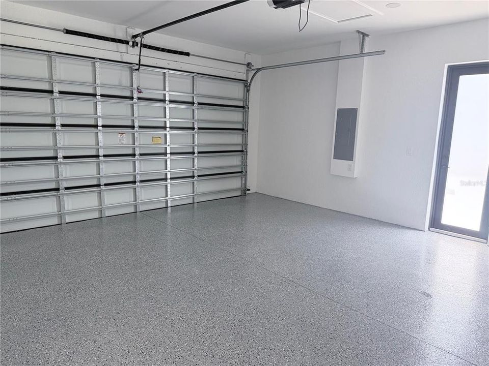 На продажу: $339,900 (4 спален, 2 ванн, 1392 Квадратных фут)