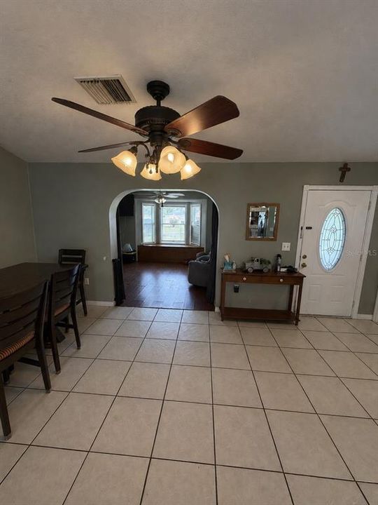 For Sale: $270,000 (4 beds, 3 baths, 1974 Square Feet)