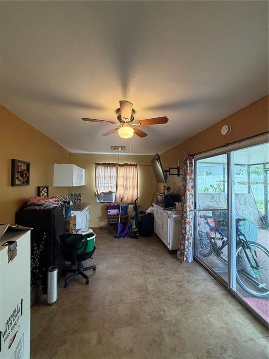 For Sale: $270,000 (4 beds, 3 baths, 1974 Square Feet)