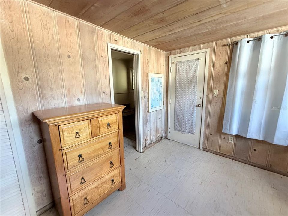 For Sale: $235,000 (3 beds, 2 baths, 1234 Square Feet)