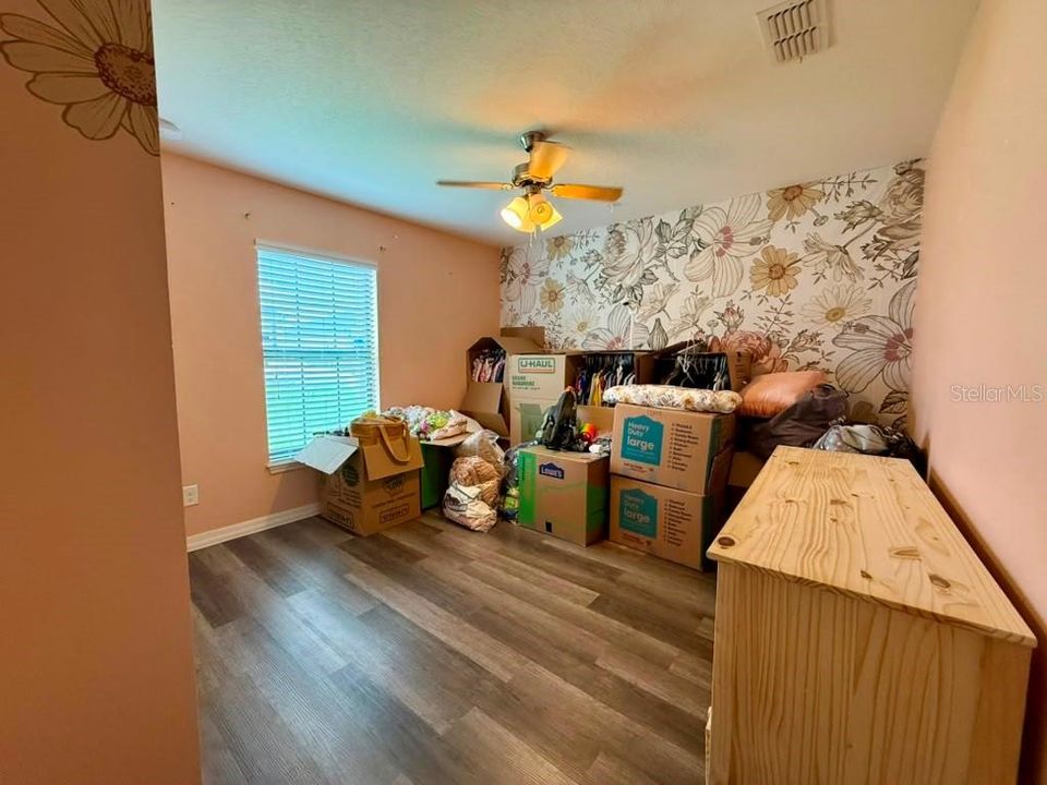 For Rent: $2,150 (3 beds, 2 baths, 1616 Square Feet)