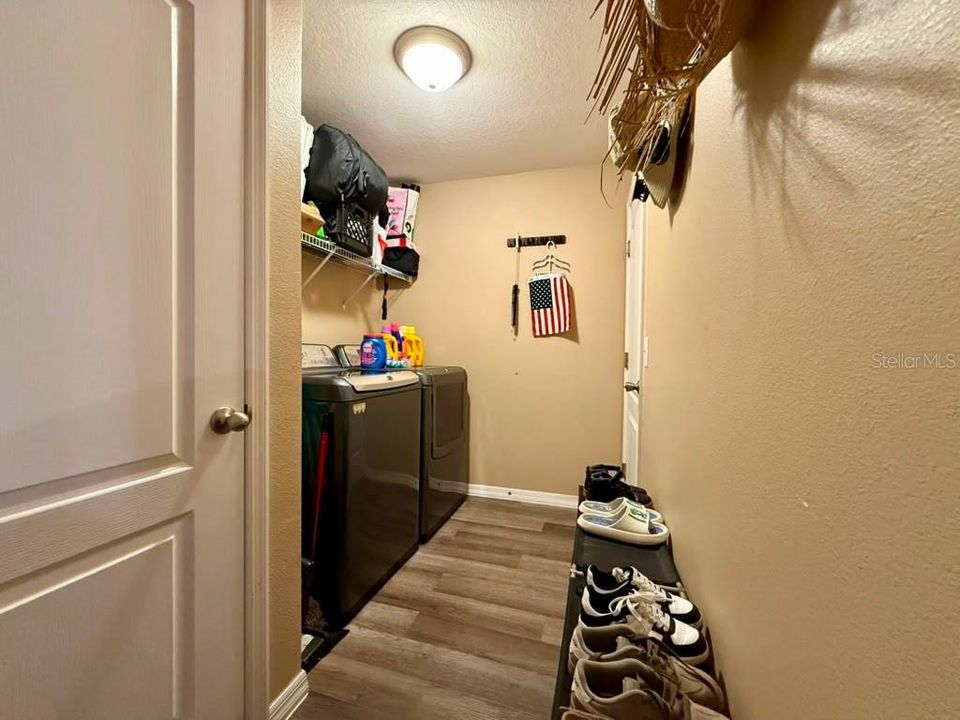 For Rent: $2,150 (3 beds, 2 baths, 1616 Square Feet)