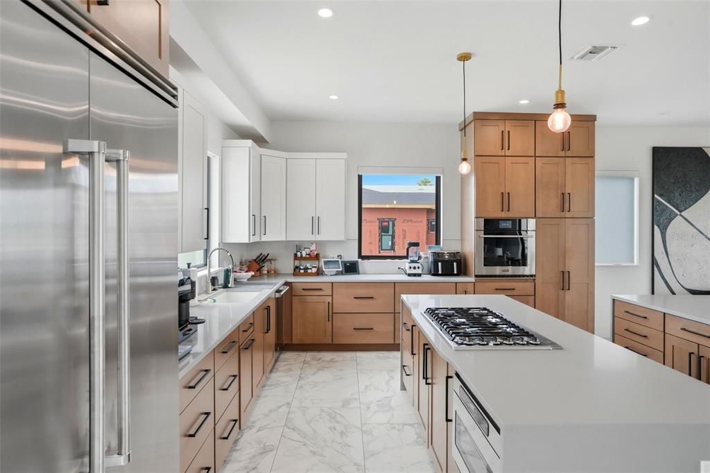 For Rent: $14,500 (4 beds, 5 baths, 3329 Square Feet)