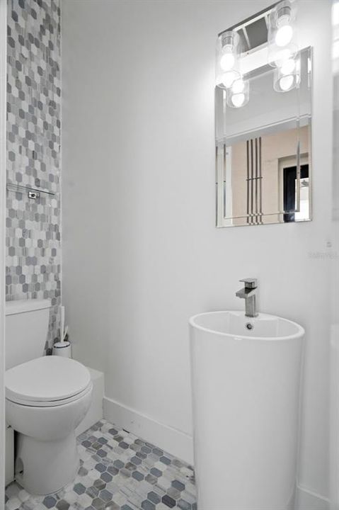 For Rent: $14,500 (4 beds, 5 baths, 3329 Square Feet)