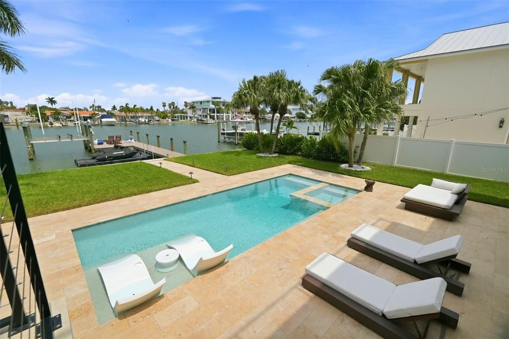 For Rent: $14,500 (4 beds, 5 baths, 3329 Square Feet)