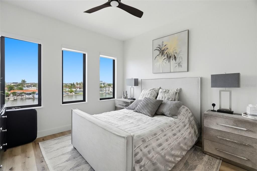 For Rent: $14,500 (4 beds, 5 baths, 3329 Square Feet)