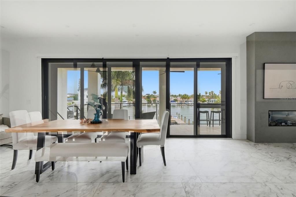 For Rent: $14,500 (4 beds, 5 baths, 3329 Square Feet)