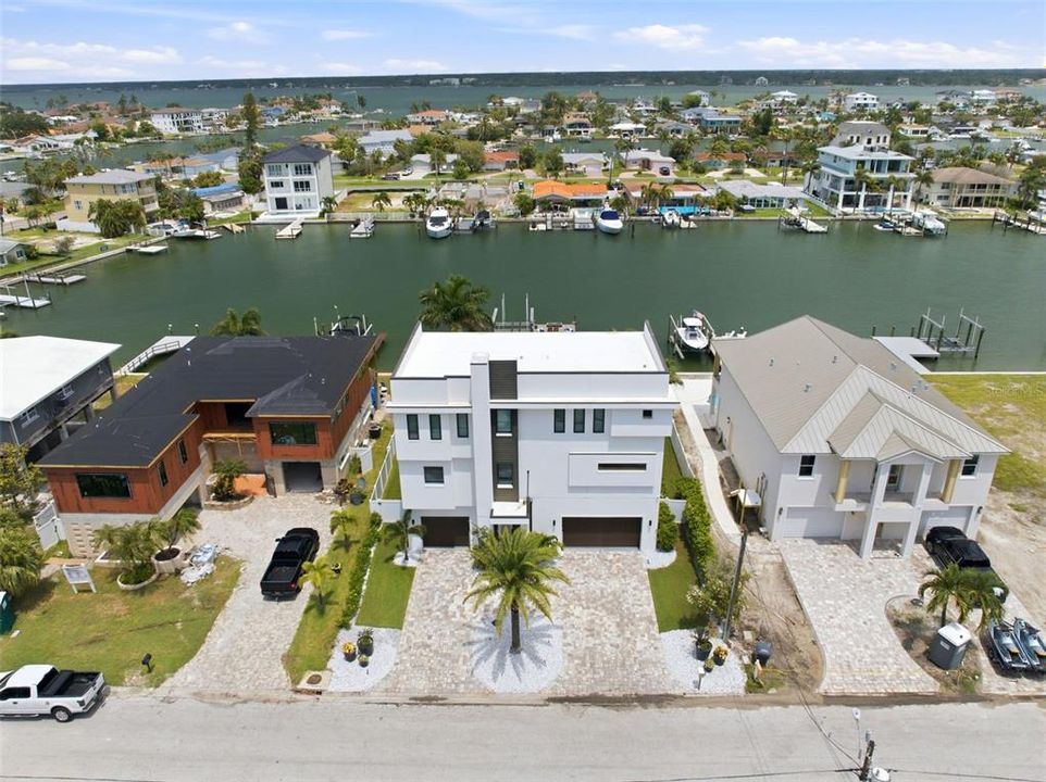 For Rent: $14,500 (4 beds, 5 baths, 3329 Square Feet)