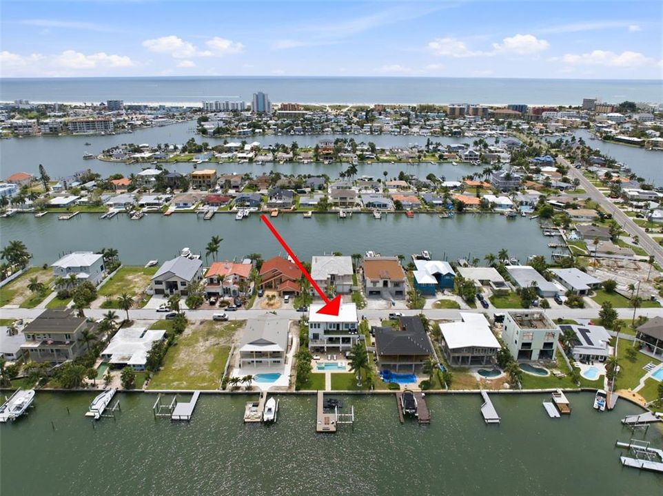 For Rent: $14,500 (4 beds, 5 baths, 3329 Square Feet)