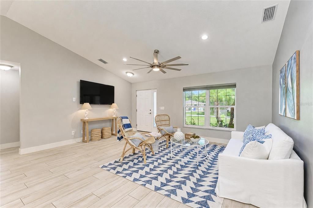 For Sale: $444,000 (3 beds, 2 baths, 1530 Square Feet)