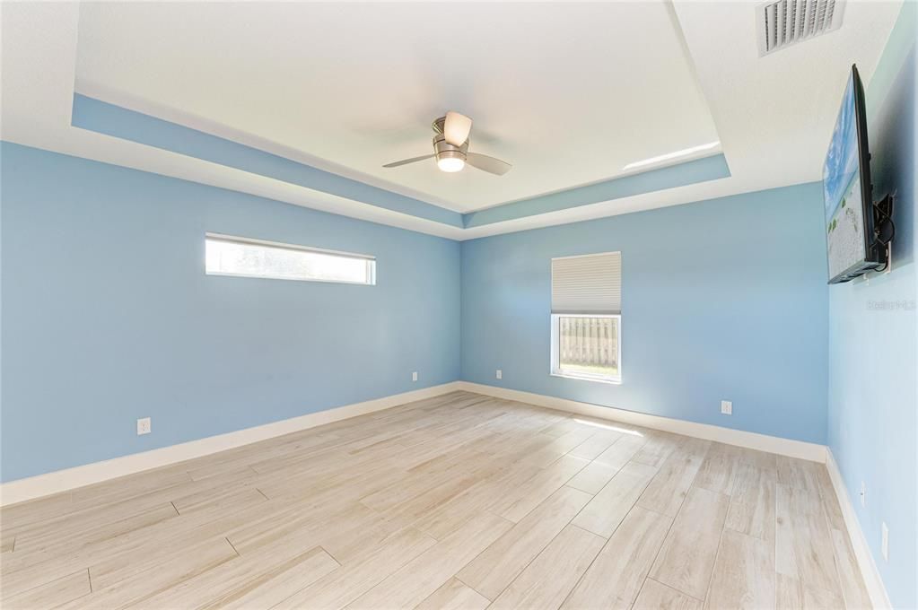 For Sale: $444,000 (3 beds, 2 baths, 1530 Square Feet)
