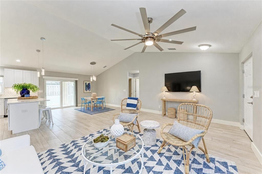 For Sale: $444,000 (3 beds, 2 baths, 1530 Square Feet)