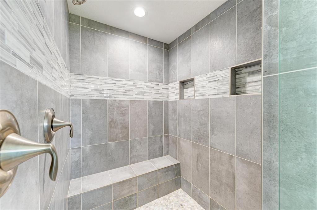 For Sale: $444,000 (3 beds, 2 baths, 1530 Square Feet)