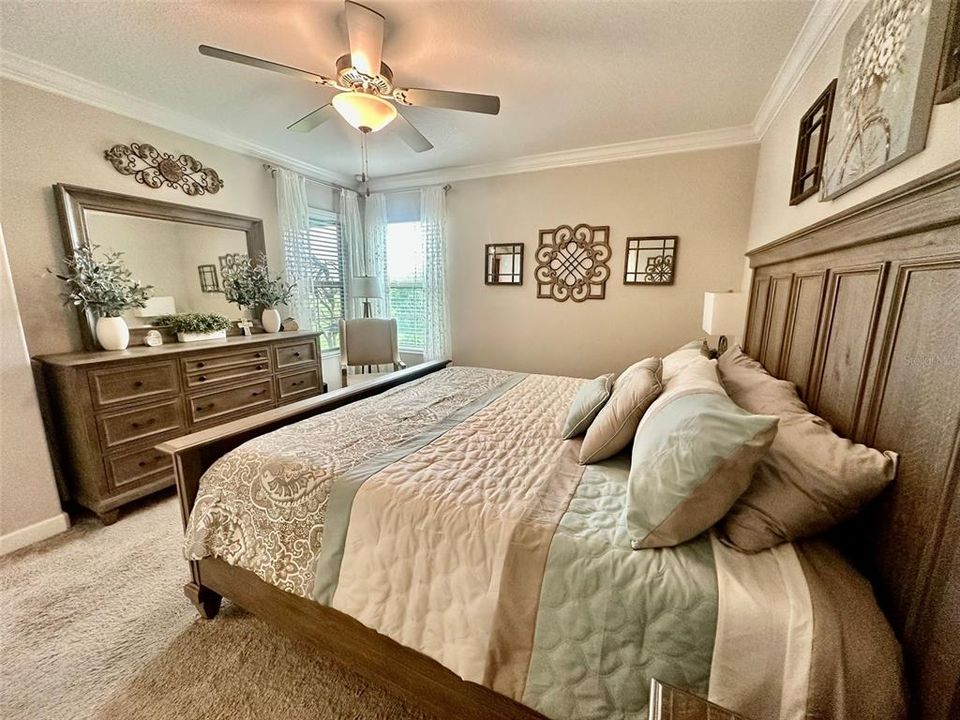 For Sale: $274,900 (2 beds, 2 baths, 1405 Square Feet)