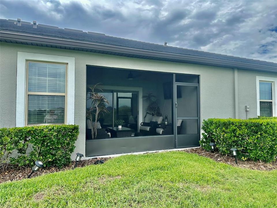 For Sale: $274,900 (2 beds, 2 baths, 1405 Square Feet)