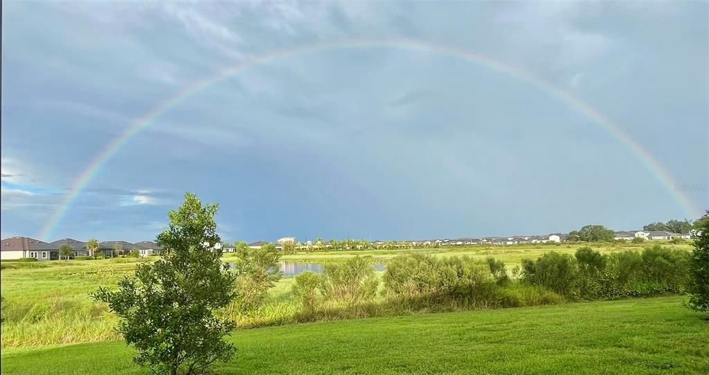 For Sale: $274,900 (2 beds, 2 baths, 1405 Square Feet)