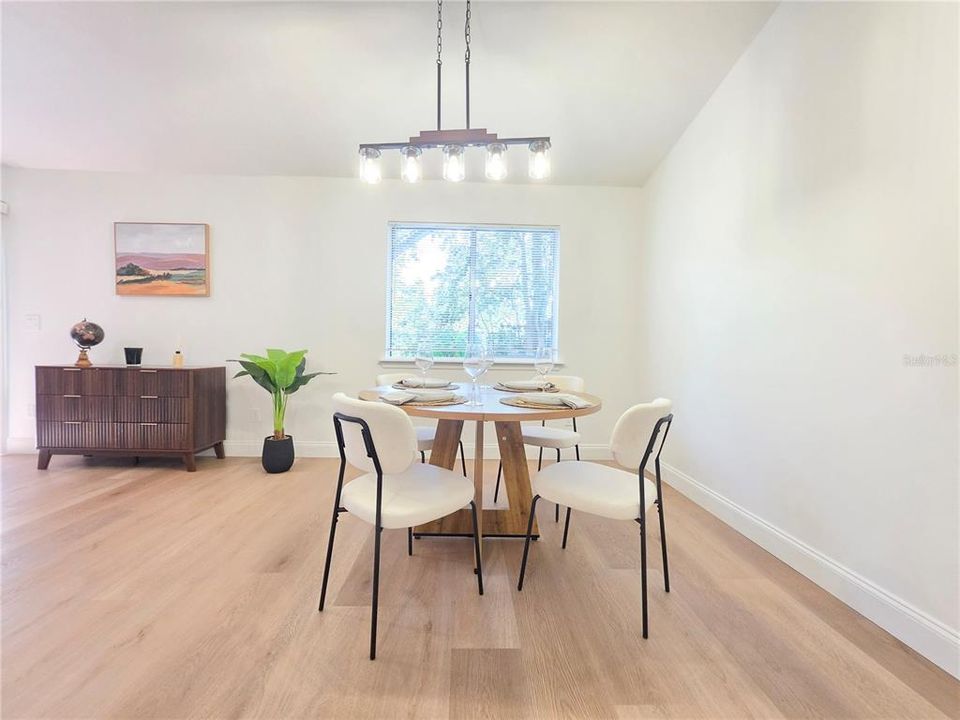 En Venta: $347,500 (3 camas, 2 baños, 1388 Pies cuadrados)
