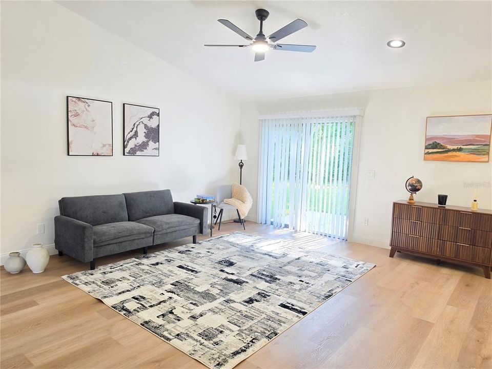 En Venta: $347,500 (3 camas, 2 baños, 1388 Pies cuadrados)