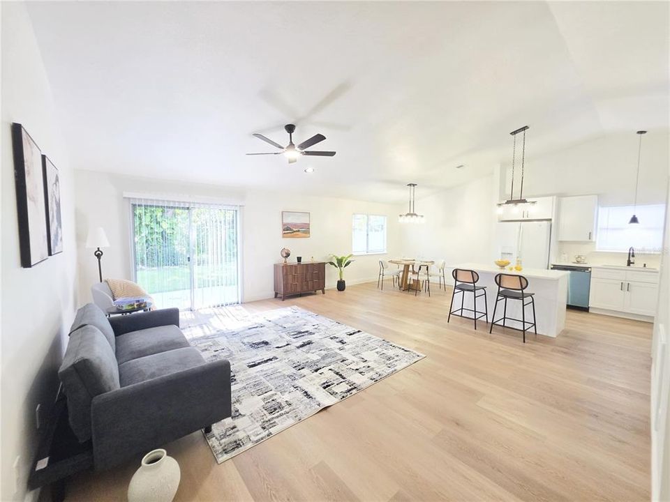 En Venta: $347,500 (3 camas, 2 baños, 1388 Pies cuadrados)