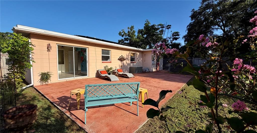 En Venta: $374,900 (2 camas, 1 baños, 1013 Pies cuadrados)