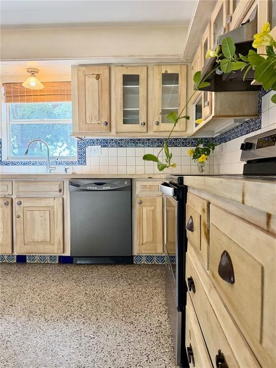 En Venta: $374,900 (2 camas, 1 baños, 1013 Pies cuadrados)