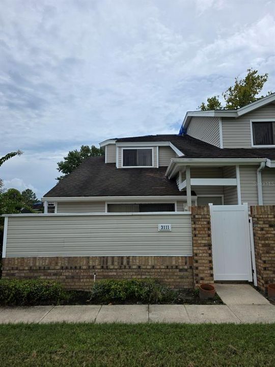 For Sale: $257,300 (3 beds, 2 baths, 1375 Square Feet)
