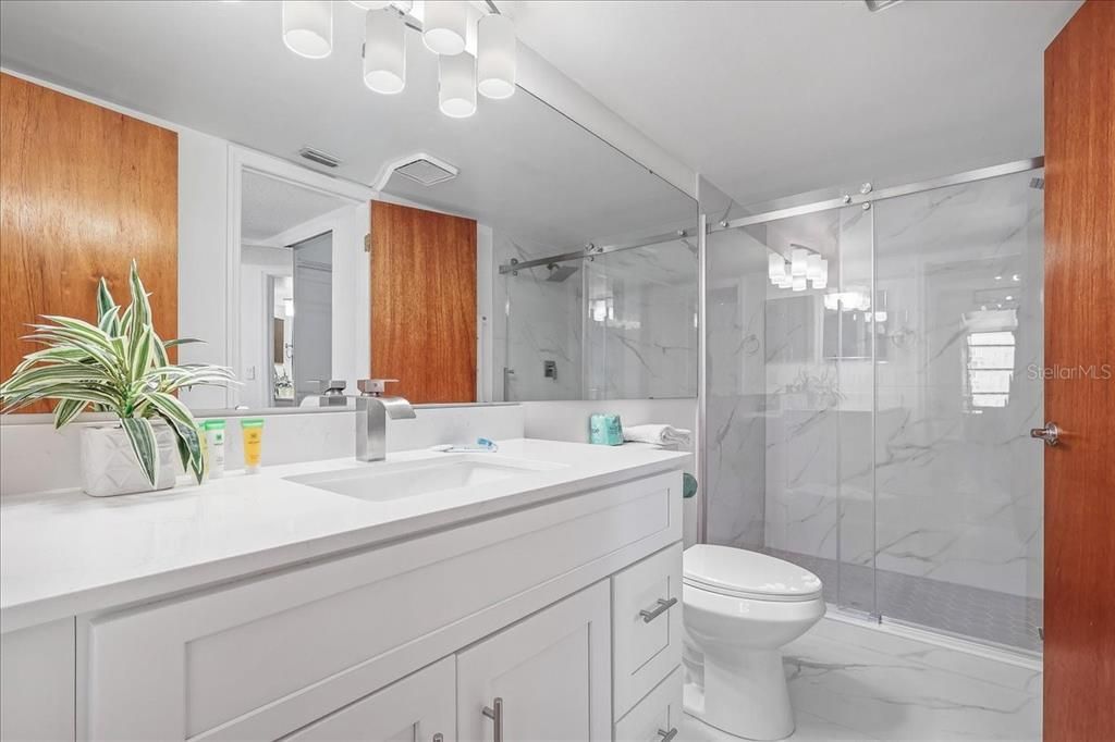 For Sale: $257,300 (3 beds, 2 baths, 1375 Square Feet)