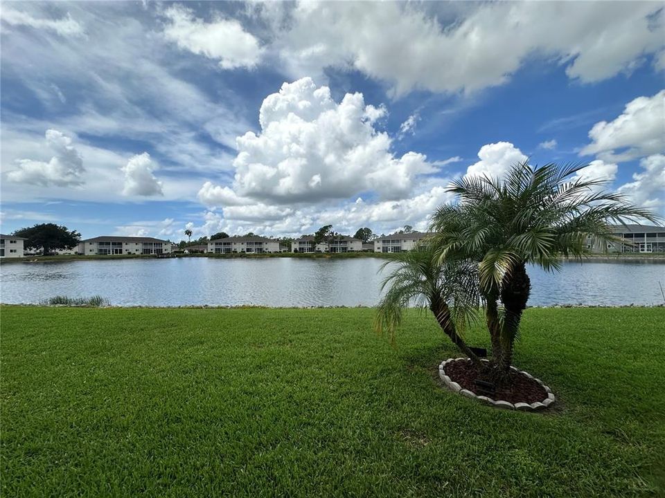 For Sale: $175,000 (2 beds, 2 baths, 1064 Square Feet)