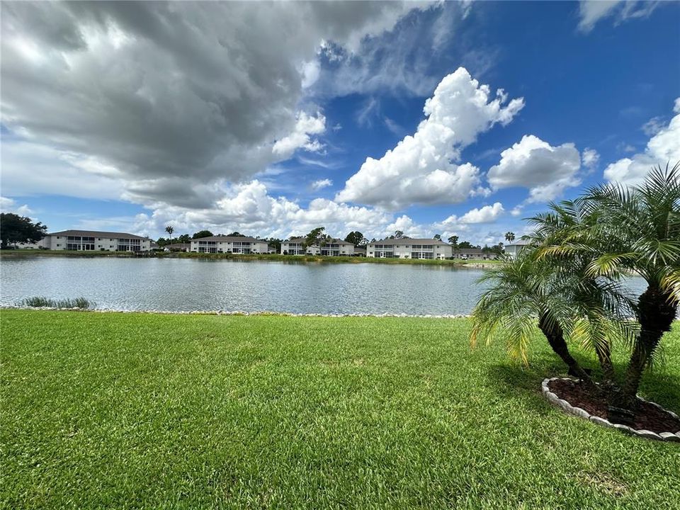 For Sale: $175,000 (2 beds, 2 baths, 1064 Square Feet)