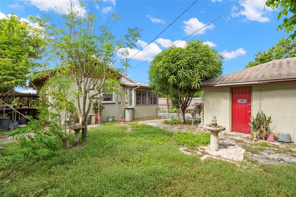 En Venta: $289,900 (2 camas, 1 baños, 790 Pies cuadrados)