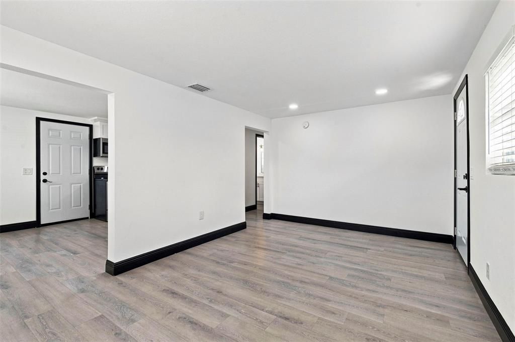 En Venta: $275,000 (3 camas, 1 baños, 968 Pies cuadrados)