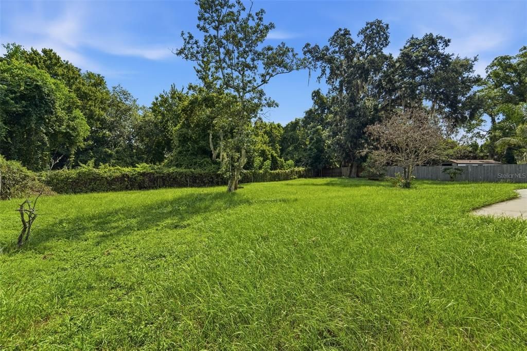 For Sale: $297,900 (3 beds, 2 baths, 1213 Square Feet)