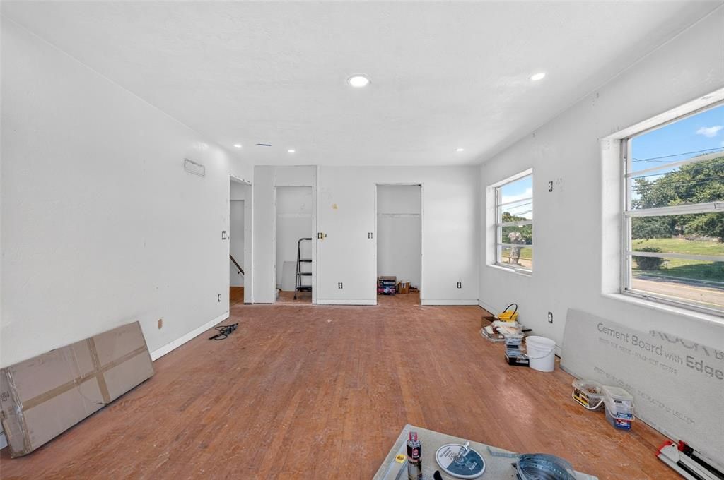 En Venta: $499,000 (5 camas, 3 baños, 2676 Pies cuadrados)