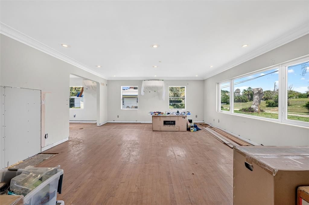 En Venta: $499,000 (5 camas, 3 baños, 2676 Pies cuadrados)