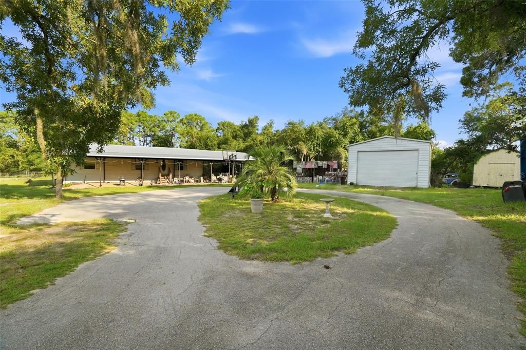 Active With Contract: $179,900 (3 beds, 2 baths, 1152 Square Feet)