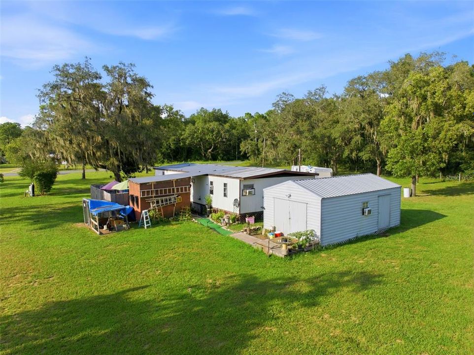Active With Contract: $179,900 (3 beds, 2 baths, 1152 Square Feet)