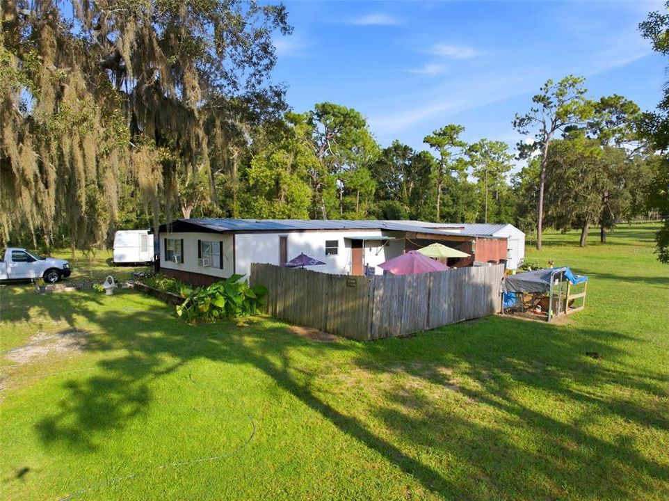 Active With Contract: $179,900 (3 beds, 2 baths, 1152 Square Feet)