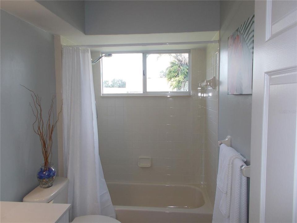 For Sale: $244,900 (3 beds, 2 baths, 1621 Square Feet)