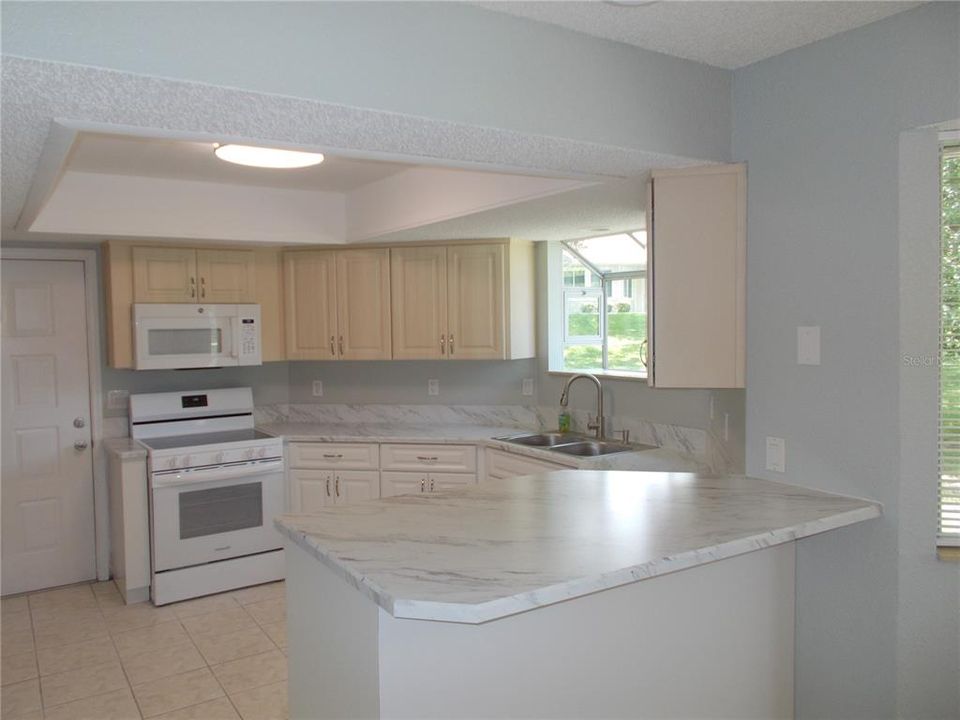 For Sale: $244,900 (3 beds, 2 baths, 1621 Square Feet)