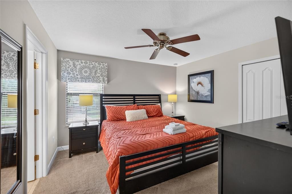 For Sale: $639,700 (9 beds, 5 baths, 3909 Square Feet)