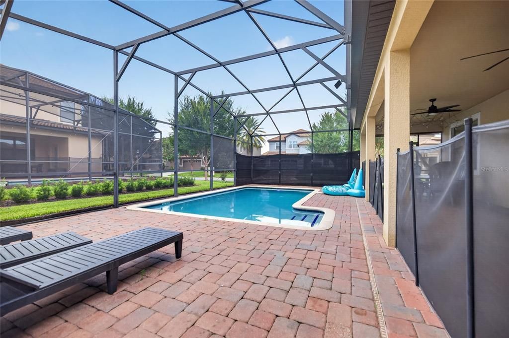 For Sale: $639,700 (9 beds, 5 baths, 3909 Square Feet)
